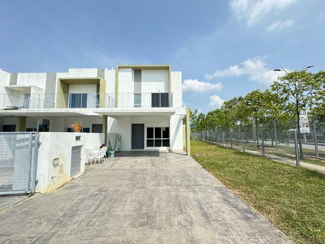 Residential House for sale in Tanjong Sepat, Selangor