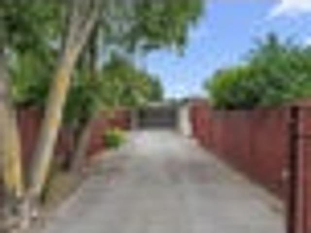 House for sale in Chaslands, Canterbury