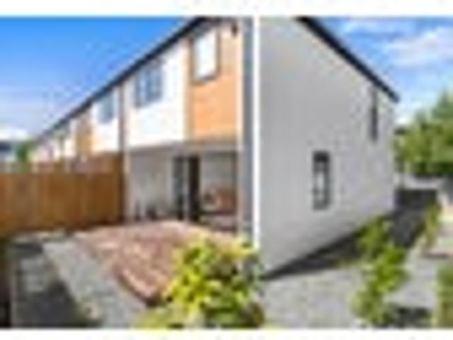 Townhouse for sale in Christchurch Central, Linwood-Central-Heathcote Community