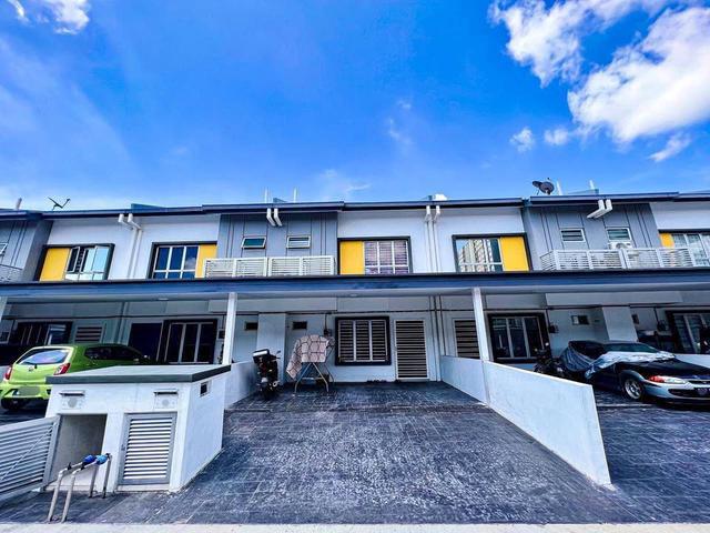 Terraced House for sale in Tanjong Sepat, Selangor