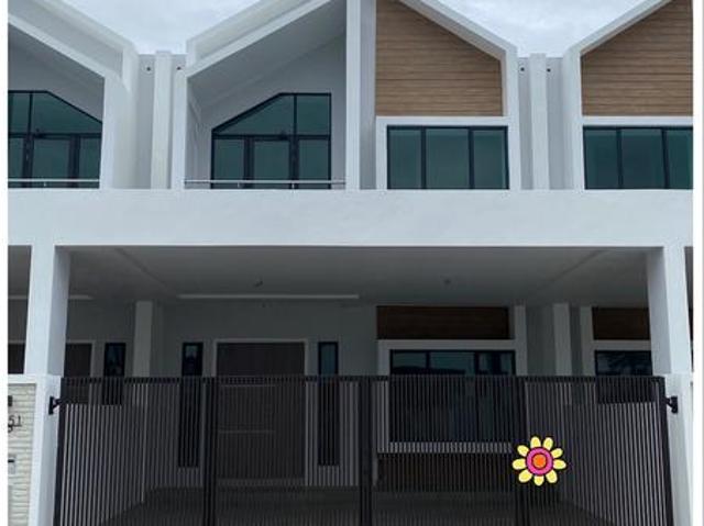 Terraced House for sale in Long Miri, Sarawak