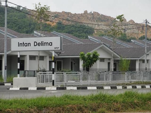 Terraced House for sale in Wellesley, Penang