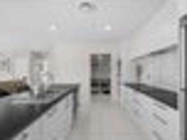 House for sale in Chaslands, Canterbury