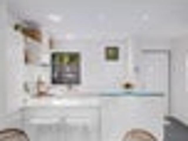 Townhouse for sale in Merivale, Canterbury