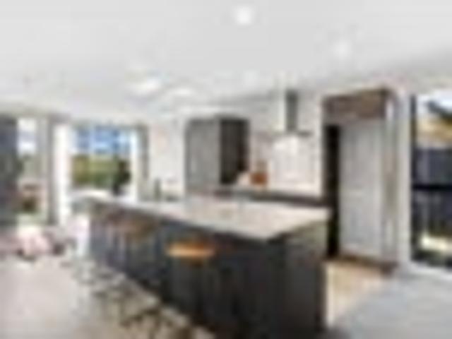 House for sale in Chaslands, Canterbury
