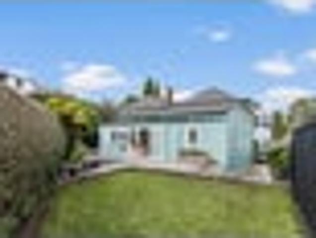 House for sale in Auckland, Oroua County