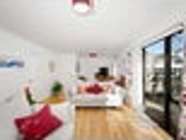 House for sale in Oratia