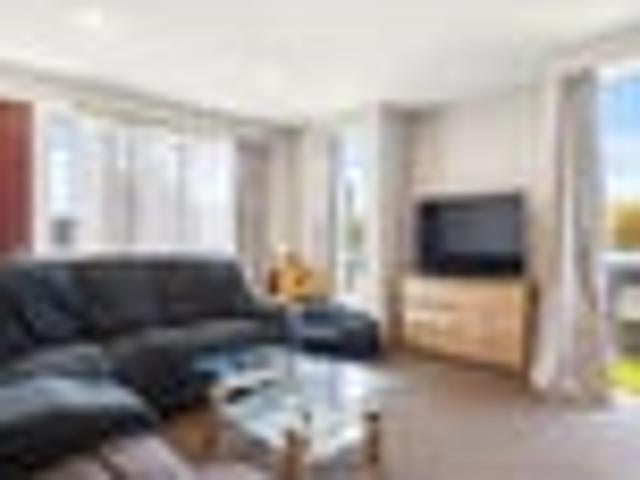Apartment for sale in Chaslands, Canterbury