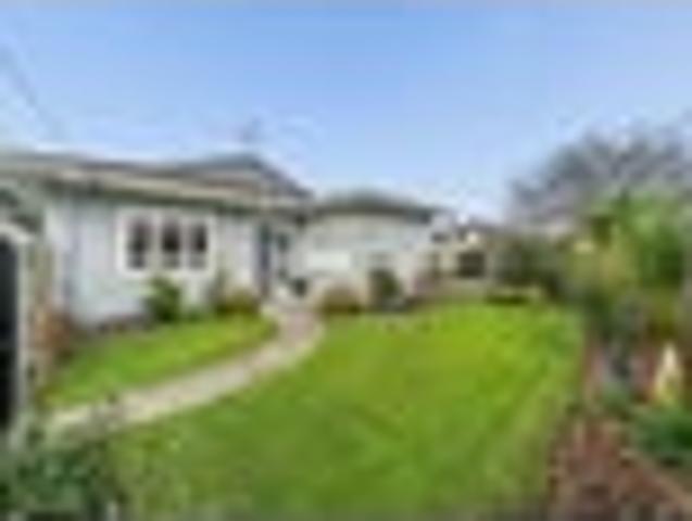 House for sale in Days Bay, Wellington