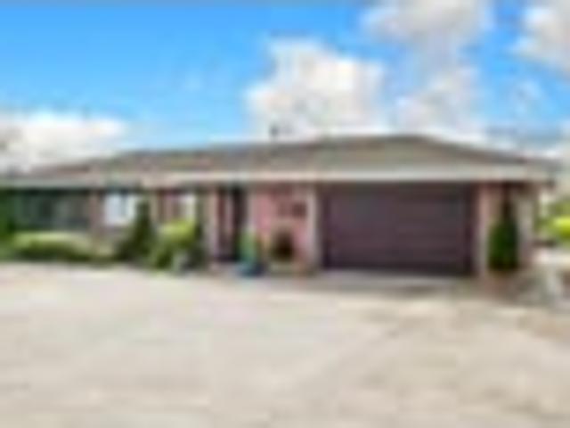 House for sale in Awhitu