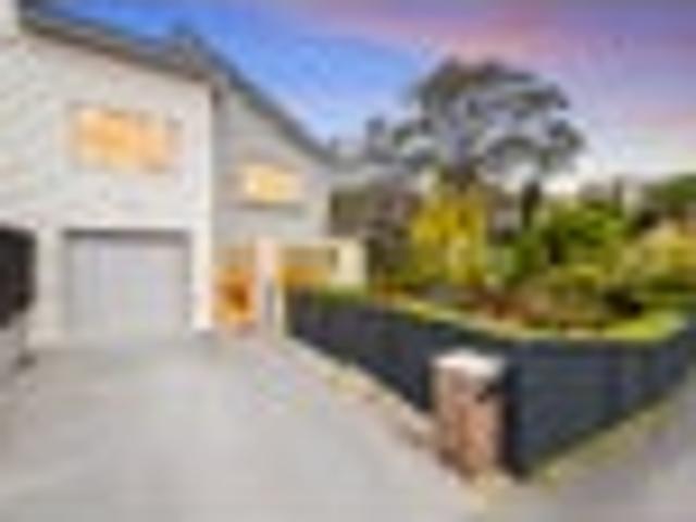 Townhouse for sale in Sunnyvale, Henderson-Massey