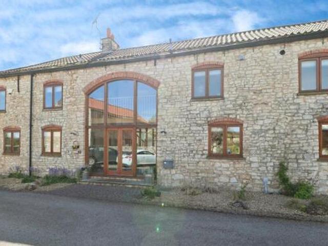 House for sale in Carcroft, South Yorkshire