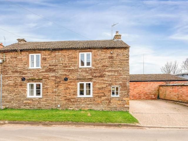 House for rent in Knossington, Melton