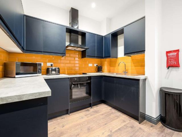Room for rent in Evershot, Oxfordshire