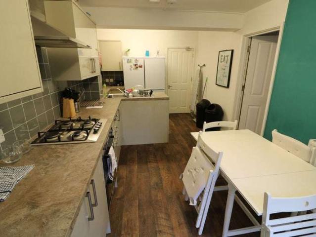 Room for rent in Lye Valley, The Slade