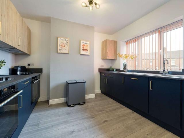 Room for rent in Evershot, Oxfordshire