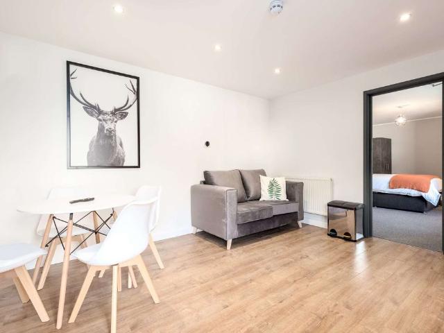 Room for rent in Cumnor Hill, Dromore