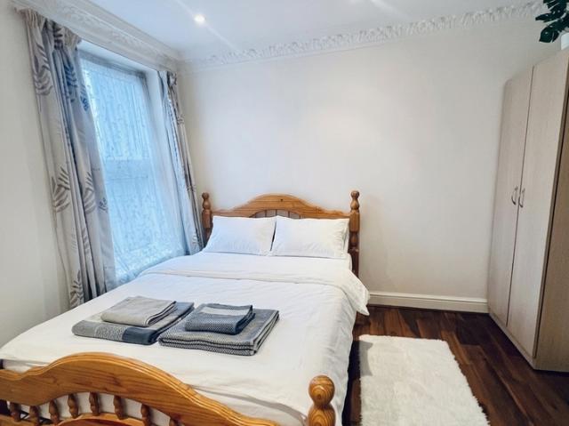 Room for rent in East Greenwich, Greater London