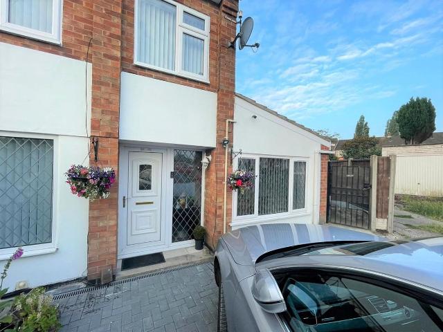 Room for rent in Ernesford Grange, Coventry