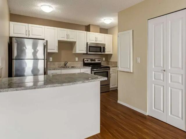 Apartment for rent in Wedgewood, Alberta