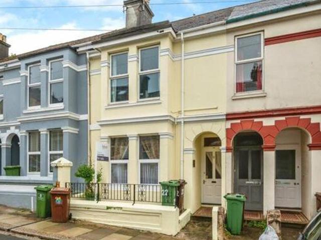House for sale in Follaton, Strode