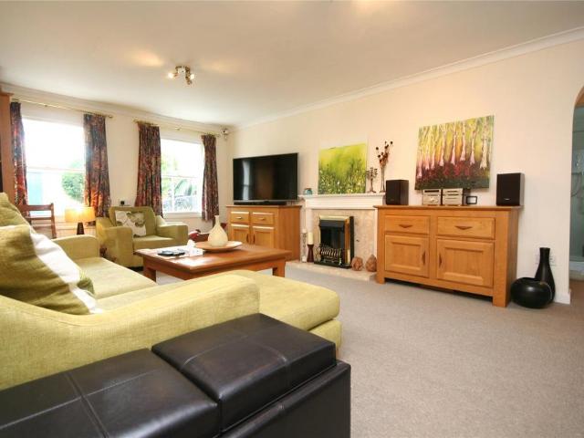 House for rent in Ewens Farm, Cheltenham