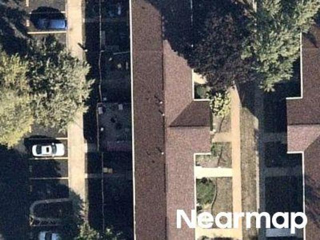 Townhouse for sale in Streamwood, Illinois