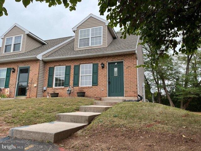 Condo for sale in New Oxford, Pennsylvania