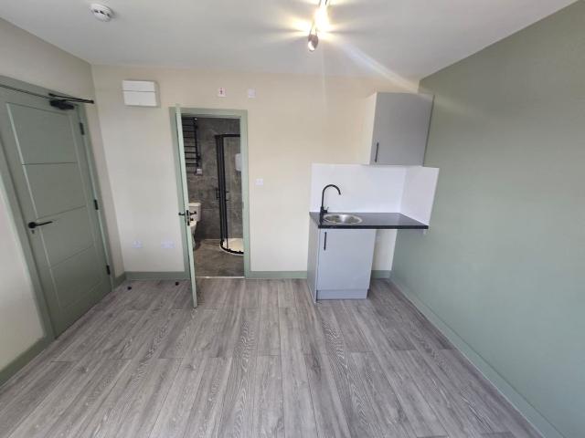 Studio for rent in Denham, Higher Denham