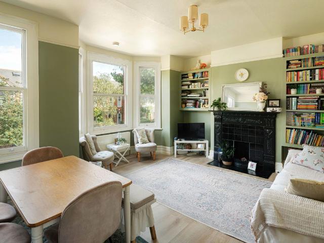 Apartment for rent in Silchester Estate, Greater London