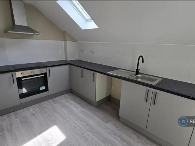 Apartment for rent in Denham, Higher Denham