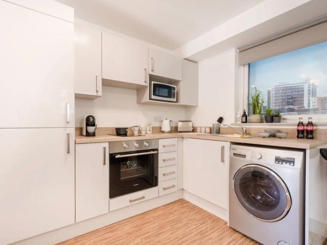 Studio for rent in Bede Island, Old Wharf