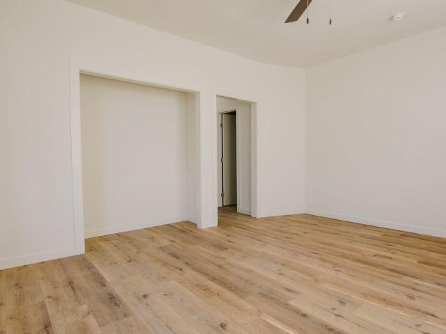 Apartment for rent in Canoga Park, California