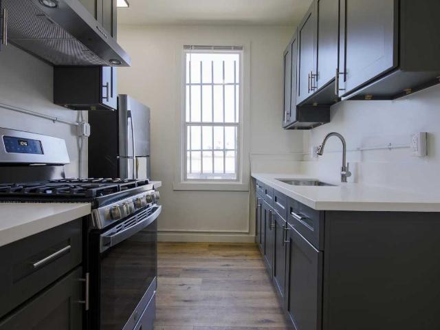 Apartment for rent in Canoga Park, California