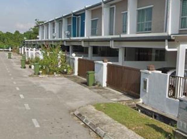 Terraced House for rent in Kuching