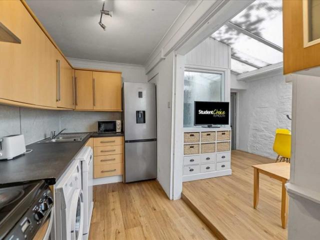 Room for rent in Pennycomequick, Plymouth