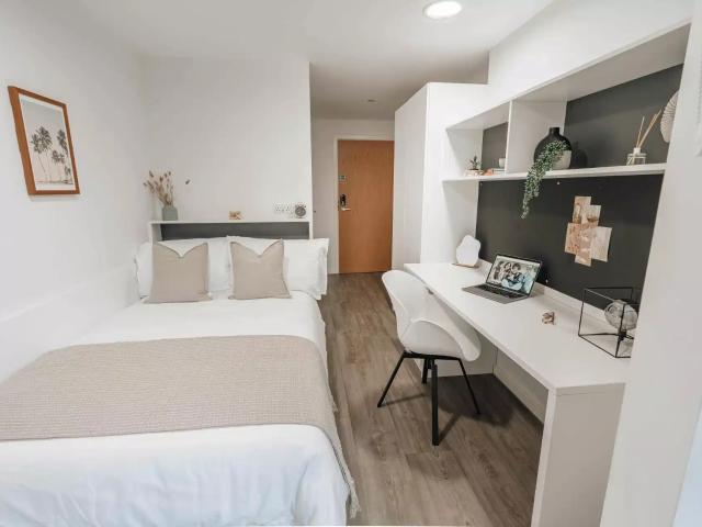 Apartment for rent in Lansdowne, Springbourne