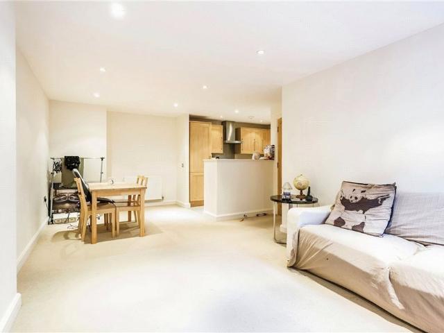 Apartment for rent in Clewer Village, Windsor