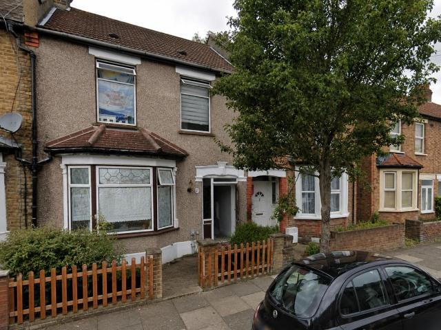 Apartment for rent in London Borough of Enfield, Greater London