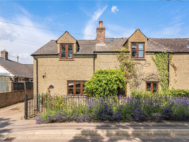 House for rent in Evershot, Oxfordshire