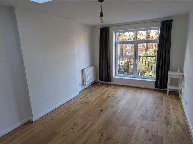 Apartment for rent in Putney, Greater London