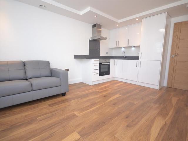 Apartment for rent in Reading West, Reading