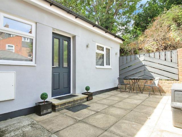 Apartment for rent in Reading West, Reading