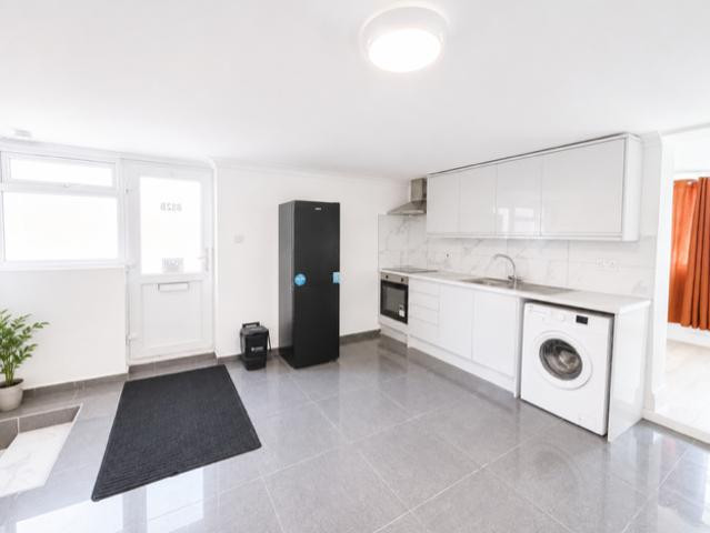 Studio for rent in Dee Park, Reading
