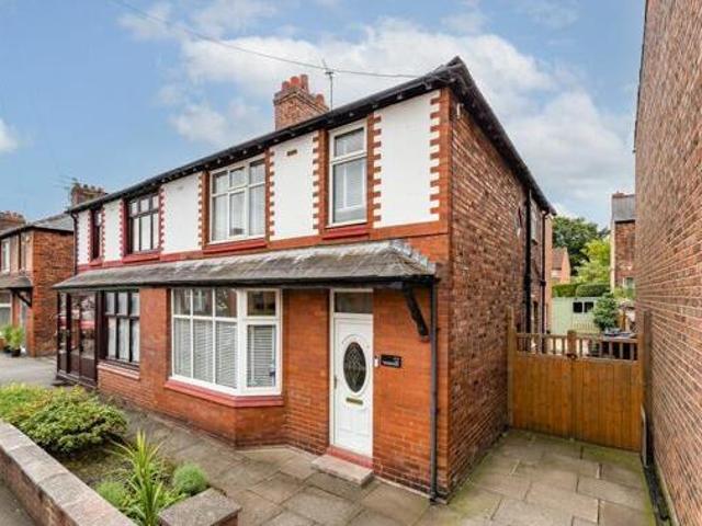 House for sale in Halton