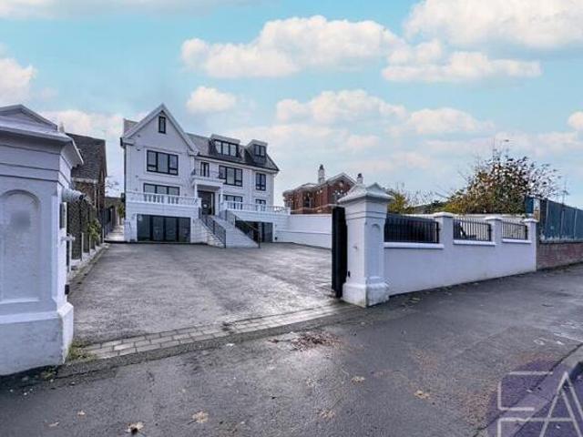 House for sale in Southport, Sefton