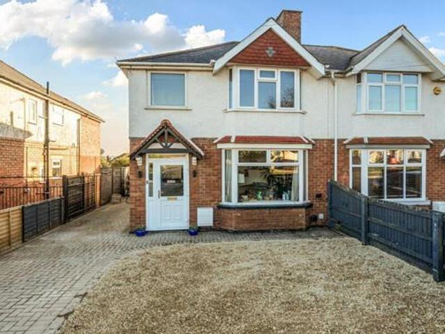 House for sale in Swindon, England