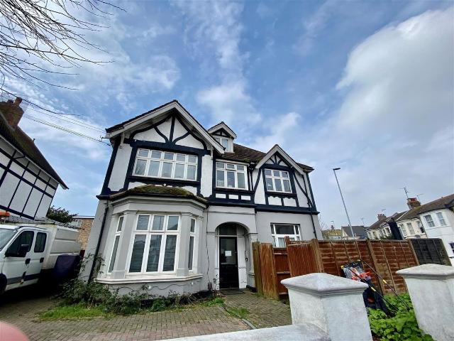 Studio for rent in Worthing, West Sussex