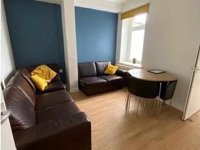 House for rent in Pontypridd, Wales