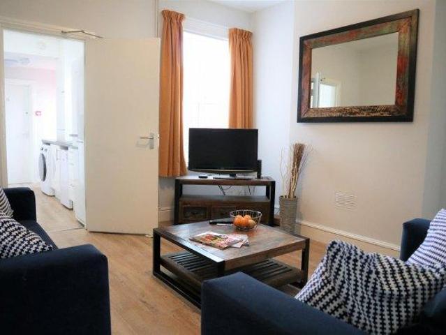 House for rent in Elmfield, Leicestershire